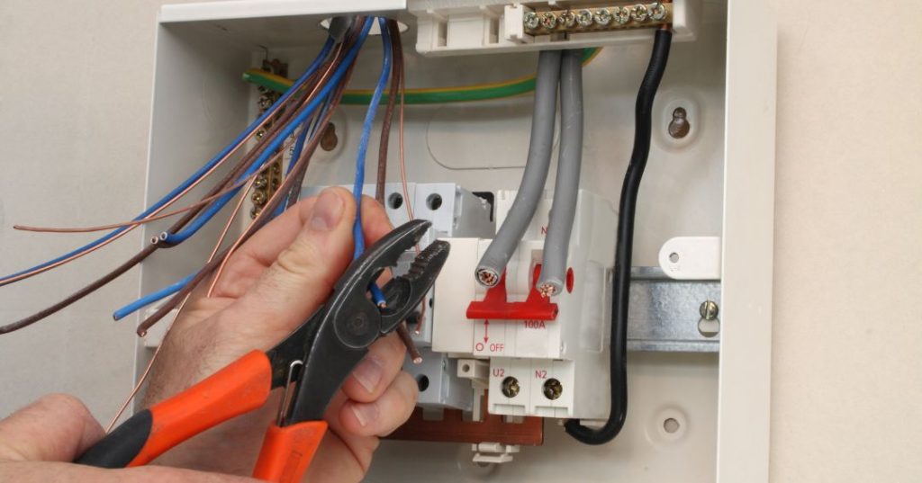 Circuitos e fiações elétricas em Goiânia